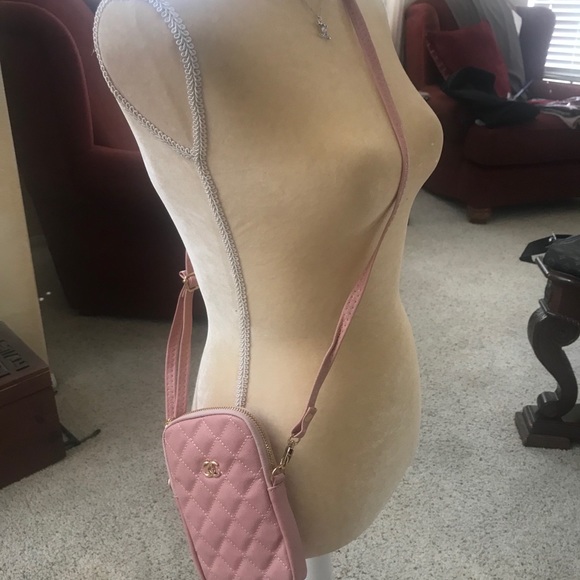 Crossbody Cellphone Bags - Picture 7 of 7